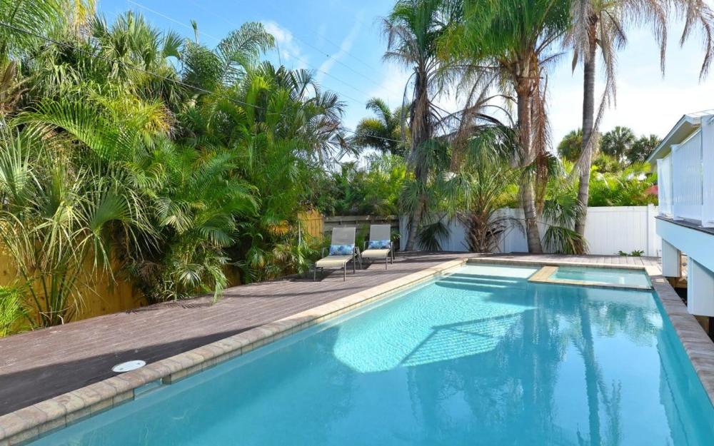 Seahorse Beach House managed by Beach Retreats